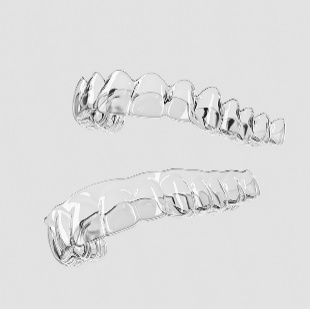 マウスピース型カスタムメイド矯正装置（SureSmile）